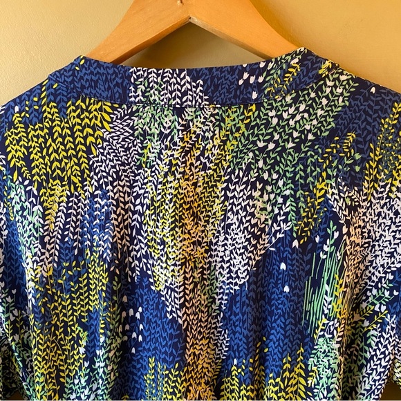 BCBGMAXAZRIA Designer Wrap Dress Medium Blue Yellow Floral Wrap 3/4 Sleeves - Picture 9 of 15